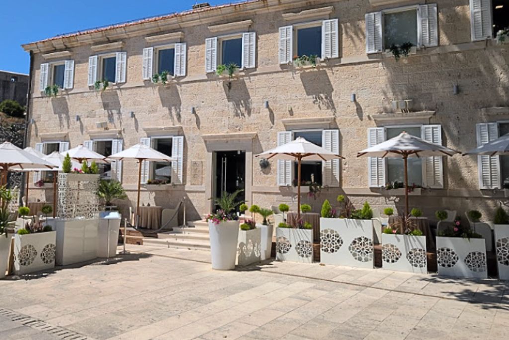 Front entrance to Restaurant Nautica in Dubrovnik.