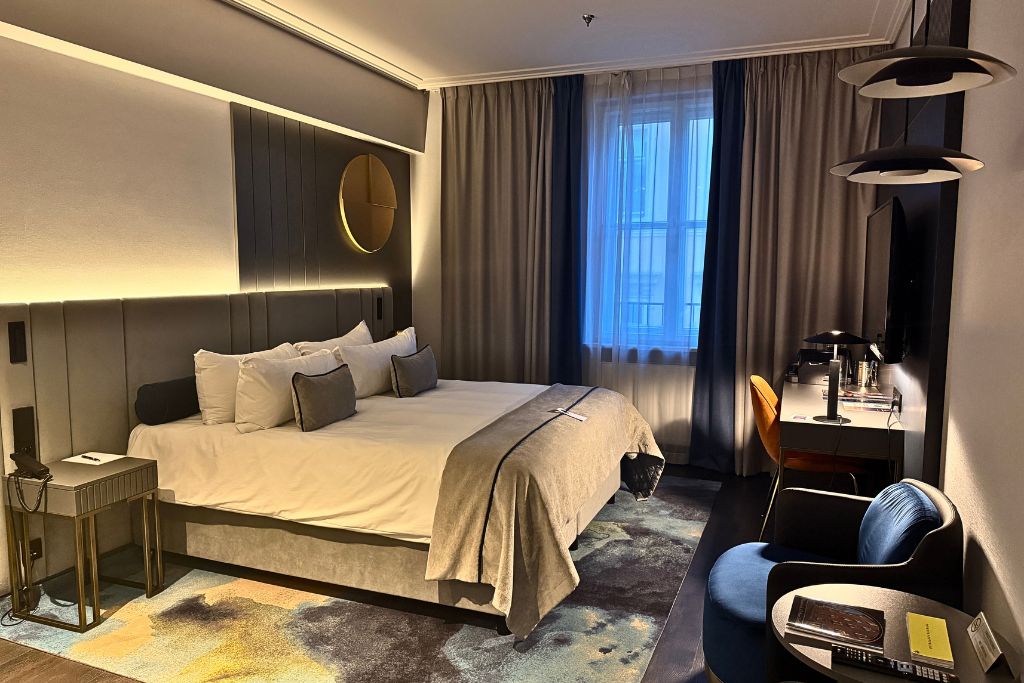 Modern guest room at Garamond, a Tribute Portfolio Hotel in Krakow.